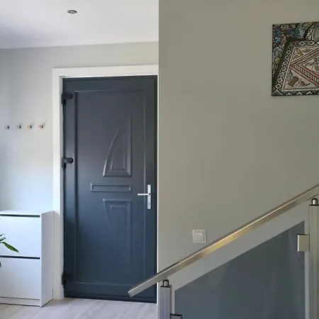 Oda ve Kahvaltı Marena Pogradaş