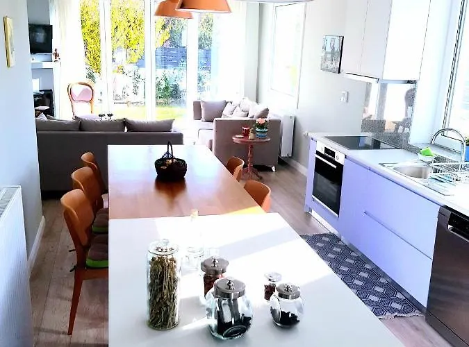 Oda ve Kahvaltı Marena 4*